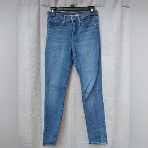 Levi's Women's Skinny Jeans in Blue